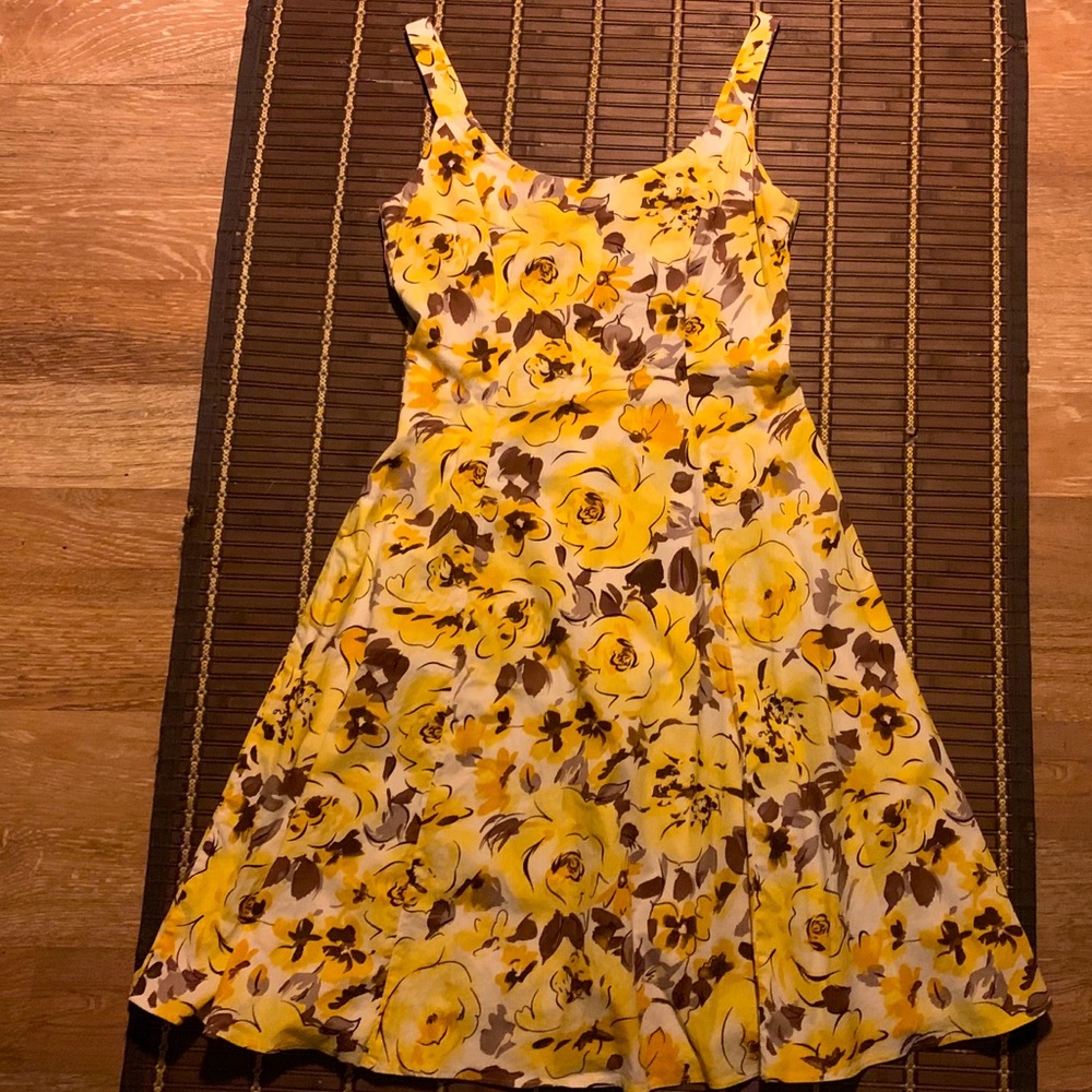 Light breezy scoop neck a-line